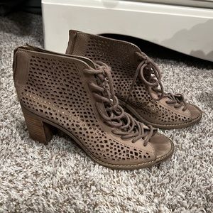 Vince Camuto peep toe, lace up booties
